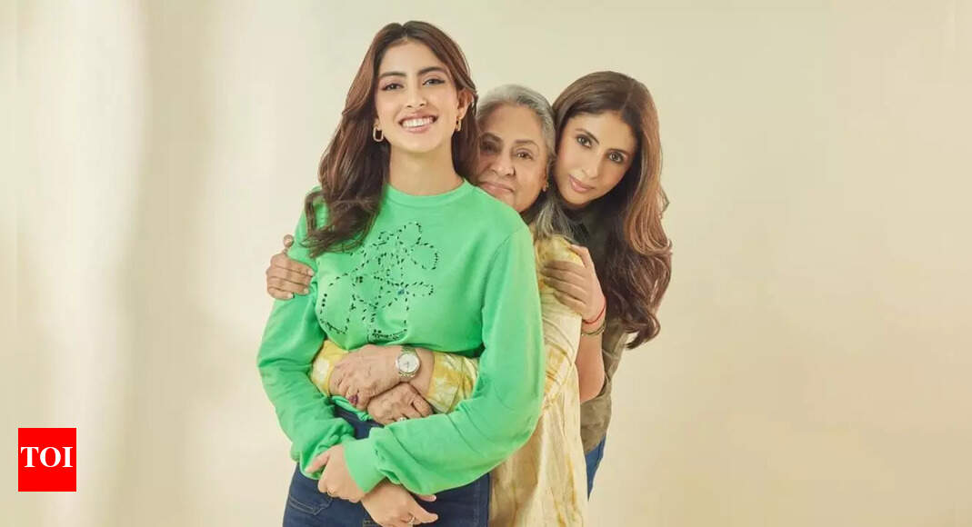 Shweta Bachchan says she is harsh on herself when she fails at things; Jaya Bachchan REACTS | Hindi Movie News - Vimarsana News