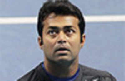 Paes and Bhupathi finally get going in London
