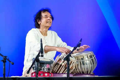 Zakir Hussain & Niladri Kumar in Concert: Echoes of tabla & sitar soar at Shilpakala Vedika