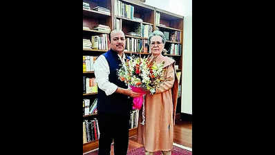 Danish Ali calls on Sonia, may get ticket from Amroha