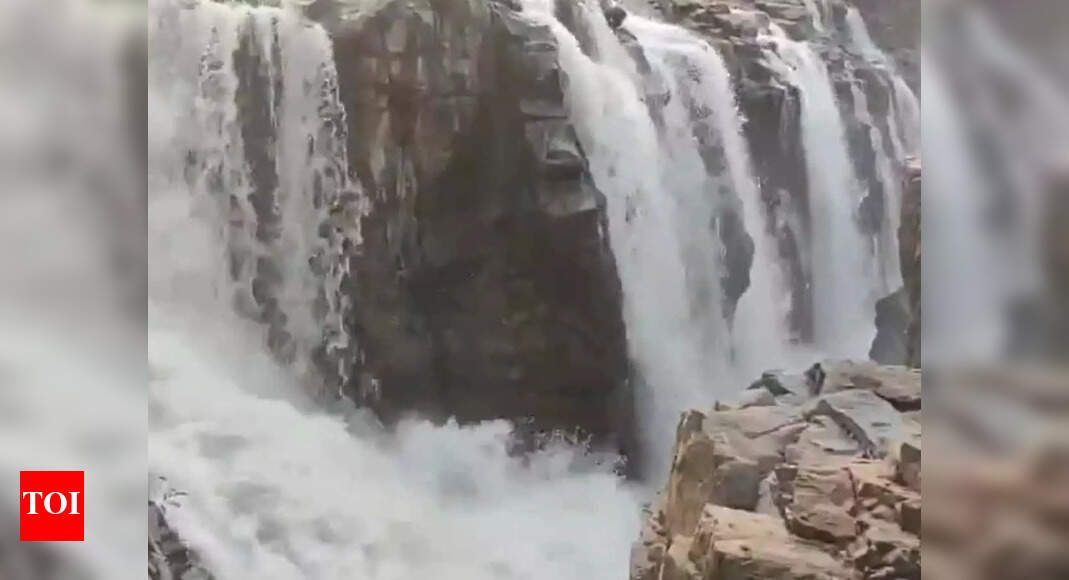 Cauvery River: Cauvery water inflow suddenly jumped up to 6,000 cusecs ...
