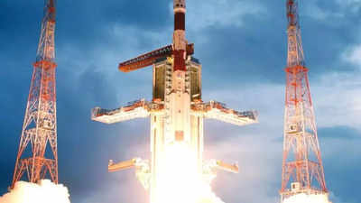 Isro's project team for rocket to build space station ready