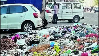 Strike by sanitation workers continues