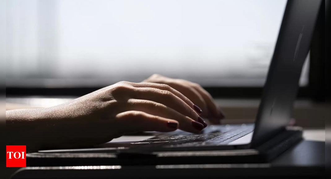 Missing middle in IT firms pose challenges to fulfil cloud deals – Times of India