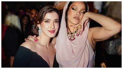 Shanaya Kapoor shares a glowing moment with Rihanna, says “Take me back” | - Times of India