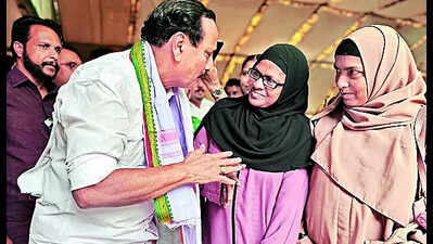 All 3 fronts confident of win after early campaign