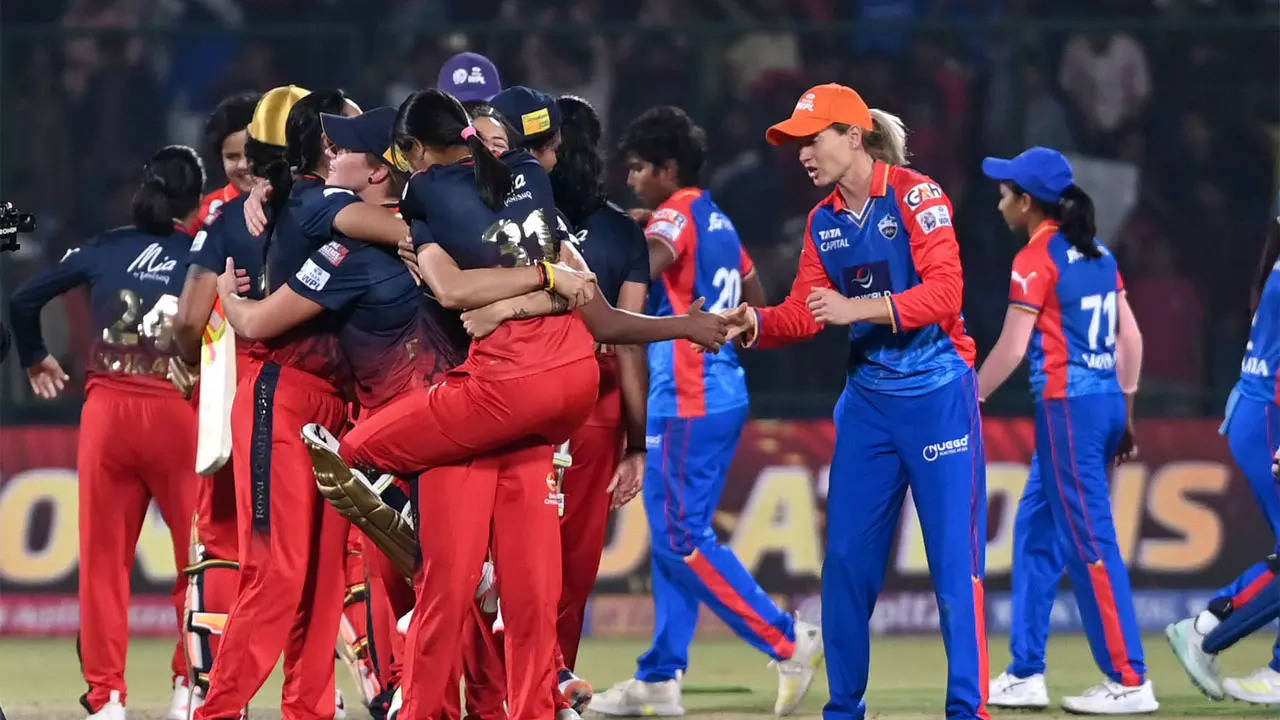 DC vs RCB Live Score, WPL Final 2024: RCB thrash Delhi Capitals by 8  wickets to lift maiden title