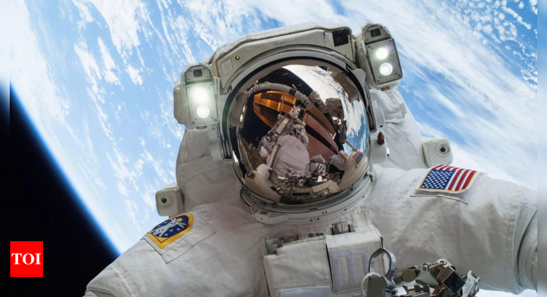 Nasa’s cosmic communication challenge: Will astronauts one day video call from Mars?