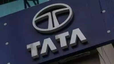 TCS shares decline nearly 2% amid reports of Tata Sons selling minor stake