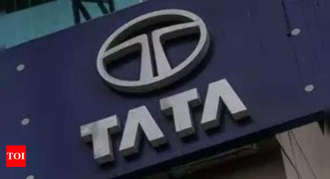 TCS shares decline nearly 2% amid reports of Tata Sons selling minor stake