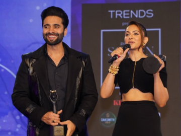 Newly married duo Rakul Preet and Jackky Bhagnani win the 'Most Stylish Couple' award at Screen And Style Icons Awards