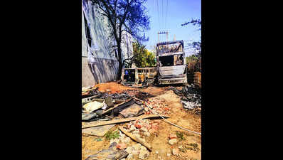 3 vehicles gutted in fire at workshop, charred body found in one of them