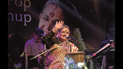 Usha Uthup feted for Padma award at city club in Kolkata