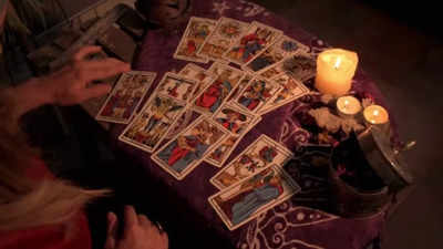 Embracing Tarot for Daily Reflection: Your Journey of Self-Discovery