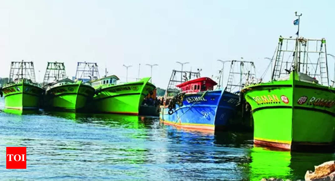 Tuticorin Fishermen: Tuticorin Fishermen Detain Kerala, Kanyakumari ...