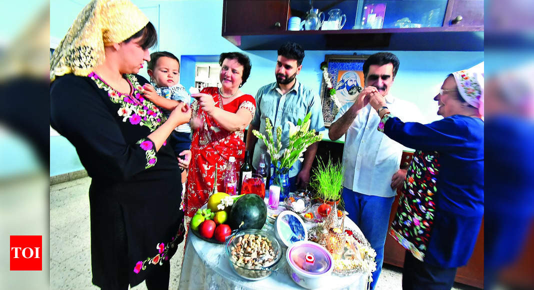 Navroz: Parsi, Iranian Community Members Celebrate Navroz With Prayers ...