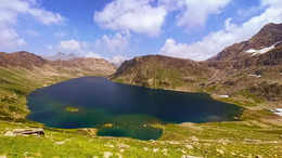 8 Kashmiri lakes that should top your summer trip list