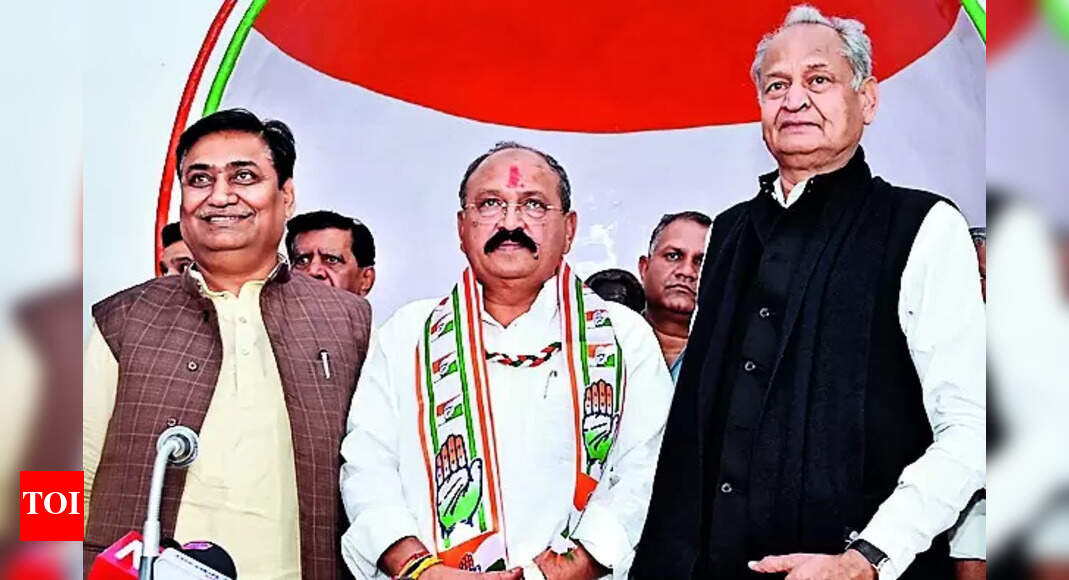 Prahlad Gunjal: Bjp’s Prahlad Gunjal Joins Cong, May Contest Against ...