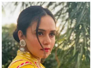 Amruta Khanvilkar to Sonalee Kulkarni: Marathi Actresses Who Stunned in Yellow