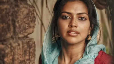 Amala Paul recalls during 'Aadujeevitham' she had to pad up her belly to look pregnant, and during the promotions, she is ‘actually pregnant’