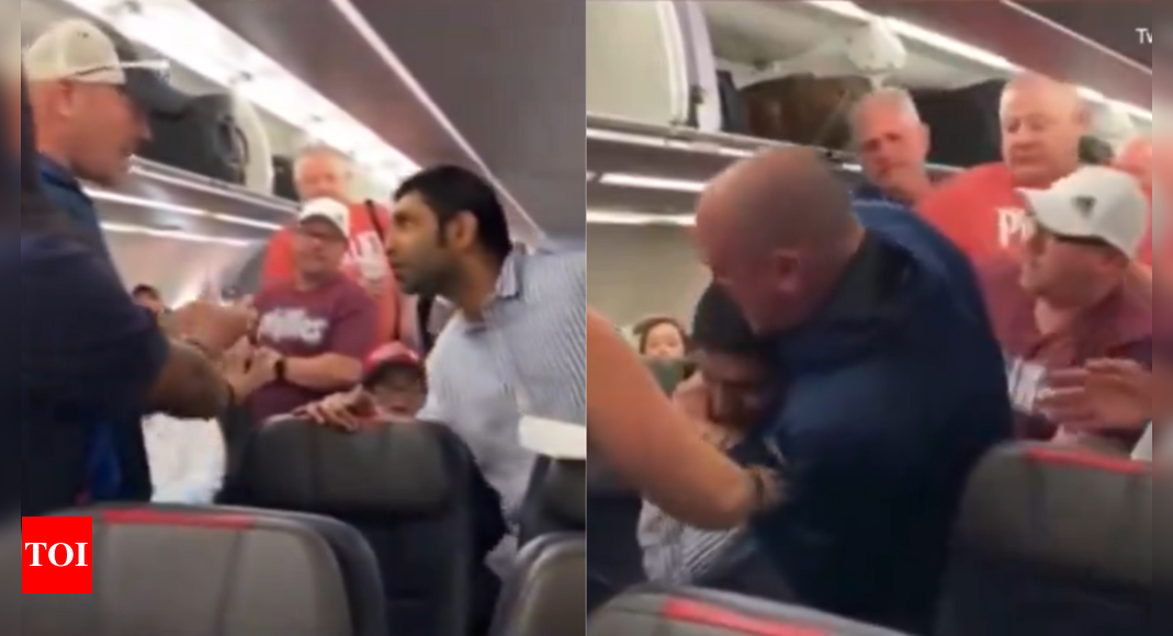 Un passager d'American Airlines lance des insultes antisémites à l'encontre d'une hôtesse de l'air, forcée de descendre de l'avion