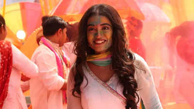 Radha Mohan's Neeharika Roy on her recent Holi shoot: I enjoyed thoroughly playing with colours and water balloons and pranking the team