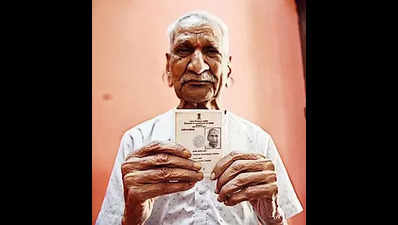 1 7 LS polls on, 98-yr-old to go to booth, not vote from home