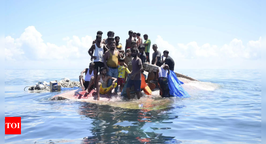 Les agences de l'ONU craignent qu'environ 70 personnes soient portées disparues ou mortes dans le naufrage d'un bateau de réfugiés rohingyas