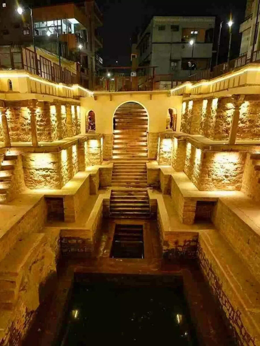  இந்தியாவின் அழகிய படிக்கட்டு கிணறுகள் எத்தனை இருக்கு தெரியுமா? 