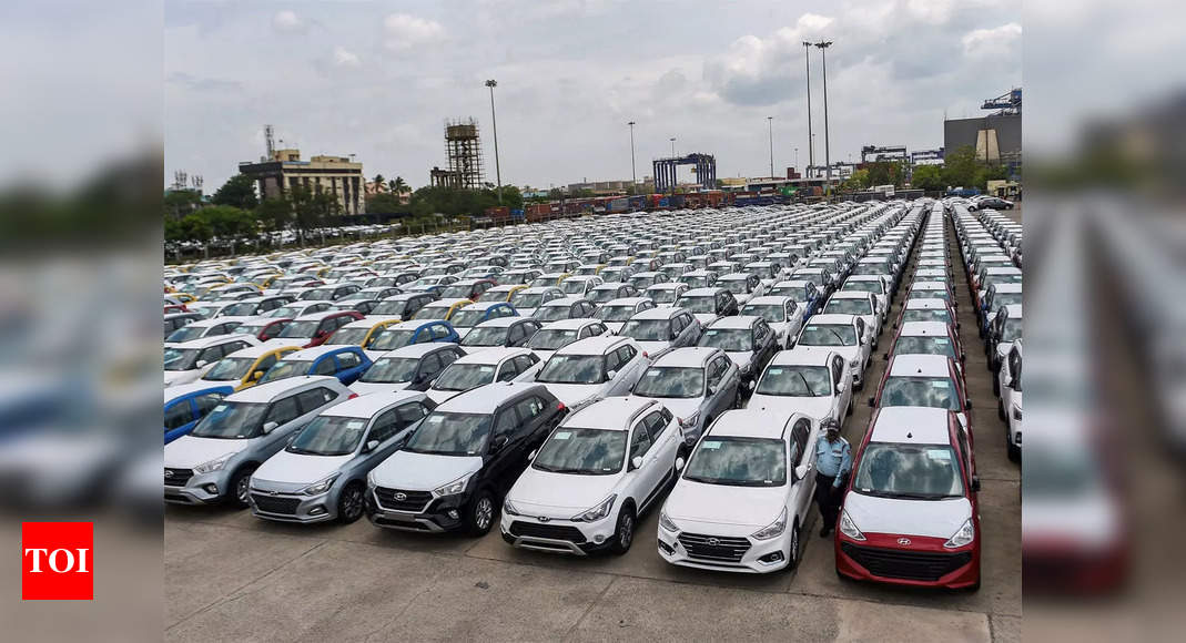 FY25 to greet car buyers with discounts as demand shrinks