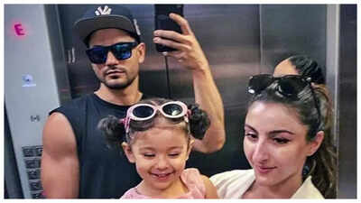 Kunal Kemmu steps out with wife Soha Ali Khan to celebrate Holi