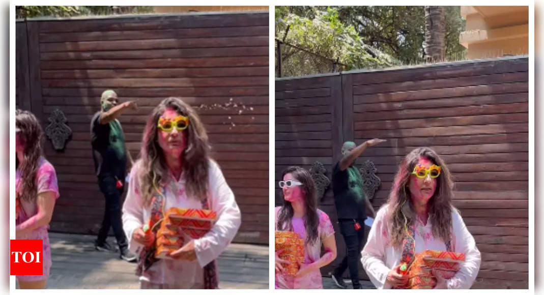 Raveena Tandon spreads Holi cheer with funky Pichkari splash, fans say, ‘Akhiyon Se Goli Maare’ |