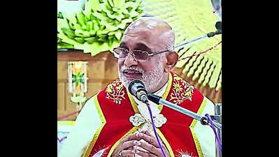 Mar Thattil raises man-animal conflicts in Palm Sunday sermon