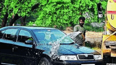 In 3 days, 22 fined Rs 1.1 lakh for washing cars with potable water in Bengaluru