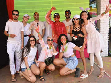 ​Rang Barse: Catch all the fun at MD Vineet Jain's Holi party