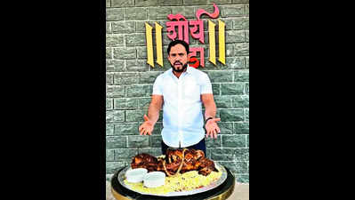 Binge benefits: Gluttony in eateries paid in cash and gold