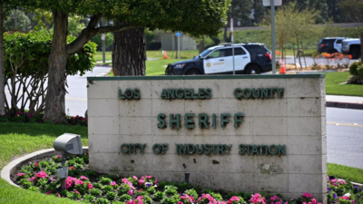 US teen fatally shoots self with officer's gun at sheriff station
