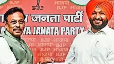 Ex-Punjab CM Beant Singh's grandson Ravneet Singh Bittu, Congress MP from Ludhiana, in BJP