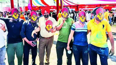 Holi celebrations in Mohali serve as platform for voter awareness drive