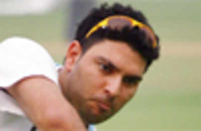 Yuvraj recovering from non-malignant lung tumour