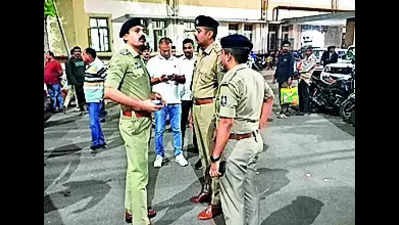 8 held for killing Jamnagar lawyer