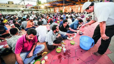 Here, Hindus have been serving iftar meals to Muslims for 40 years during Ramzan