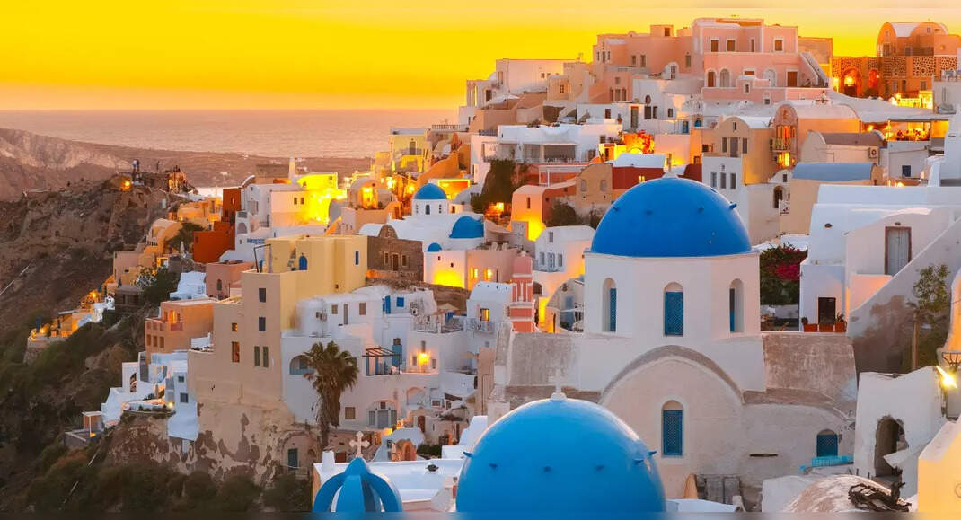 Greece: What makes Santorini one of the most beloved spring ...