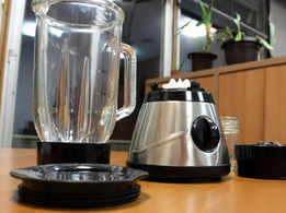 Kitchen Hacks 101: 6 smart ways to deep clean mixer grinder jar at home