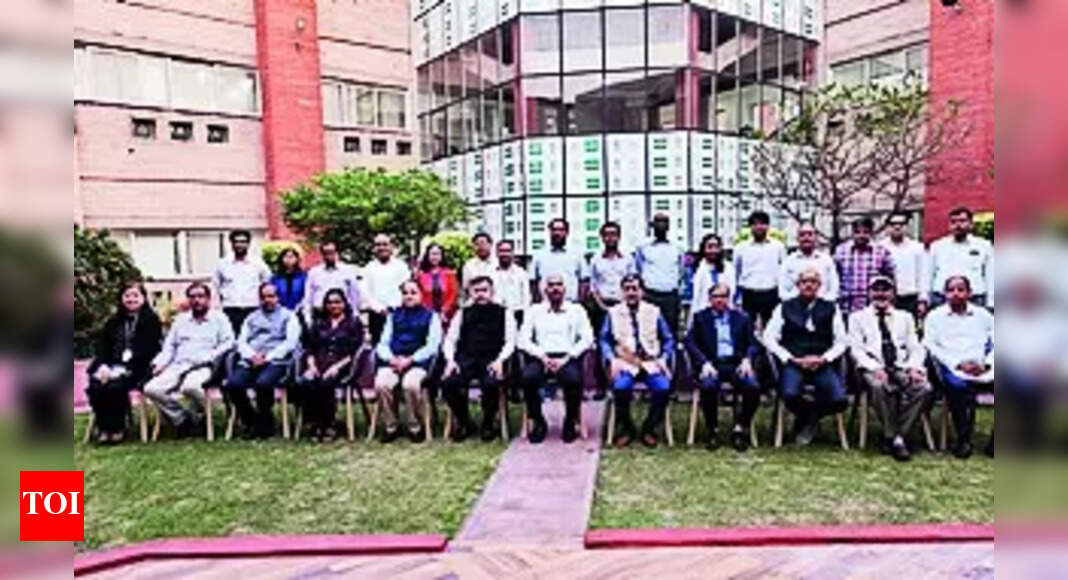 Rice Development: Isarc Focuses On Devpt Of Rice With Low Methane Emission | Varanasi News - Vimarsana News