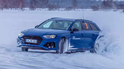 450 hp Audi RS4 Avant's insane sideways fun under Northern Lights now open for all
