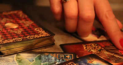 From being non-judgmental to maintaining confidentiality: A look at the ethics in tarot card reading