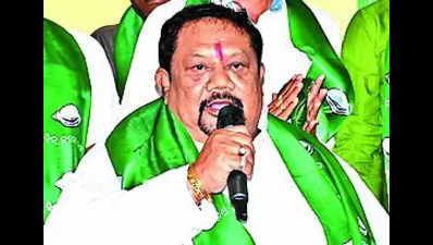 Ex-Cong MLA Surendra Bhoi joins BJD; 2 leaders quit BJP