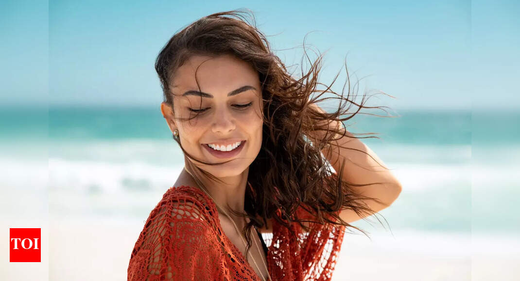 Tips to take care of your locks in summer - Vimarsana News