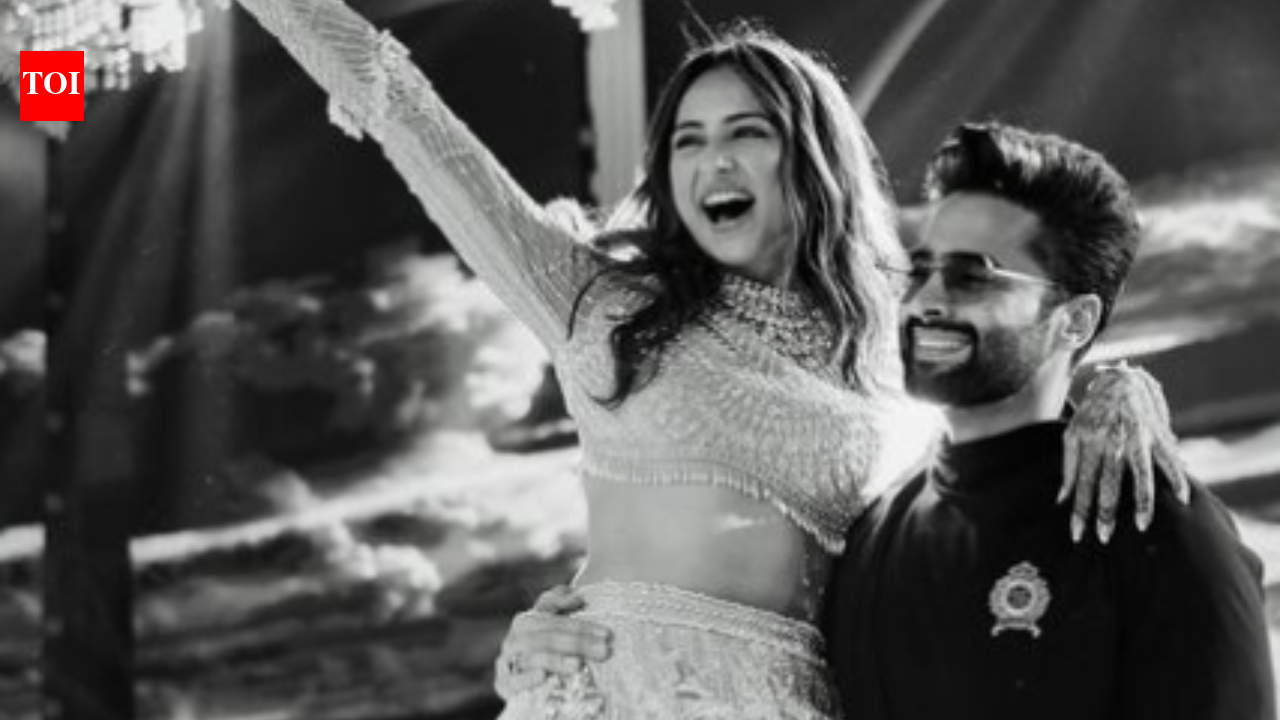 Newly married Rakul Preet Singh shares a peek into her cozy morning ...